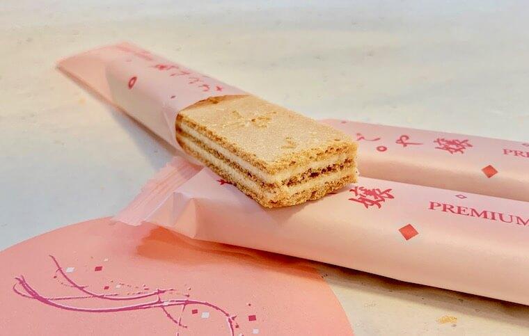 なごや嬢 ホワイトチョコサンドクッキー ロット数=20入【1点あたり@540円(税別)】 なごや嬢 ホワイトチョコサンドクッキー ロット数=20入【1点あたり@540円(税別)】