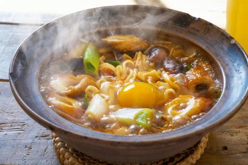 名古屋名物 コーチン味噌煮込うどん　ロット数＝30入【1点あたり@197円（税別）】